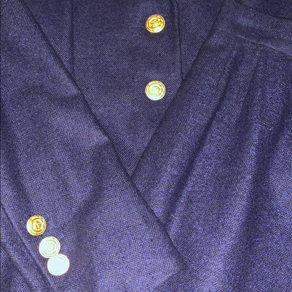 Escada 2pc suit - Picture 2 of 4